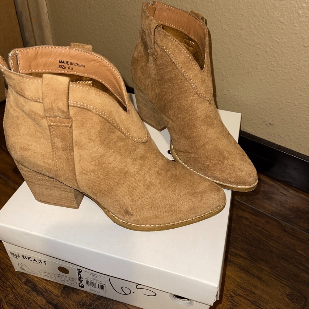 Women’s booties
